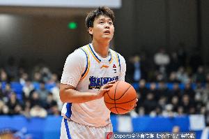 媒体人：盼赵睿这处罚让所有球员警醒 出名了也别忘了自己是谁