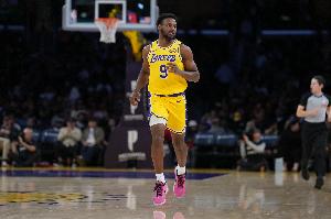 得分赛季新高&助攻平生涯纪录！布朗尼10中5拿到12分3板6助1帽