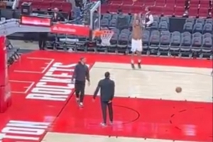 对快船生涯首秀不是很满意？马瑟林赛后独自在火箭主场加练