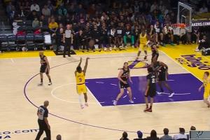 布朗尼急停晃退奥利尼克 自信中投轰进 本场12分已经赛季新高