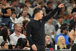 西部第二！米奇：联盟中有七支球队有两位全明星 而我们只有一位