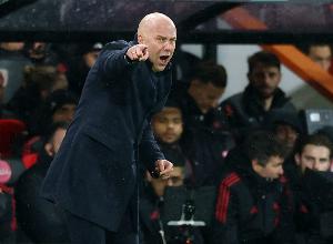 萨顿：不理解红军球迷对斯洛特不满，卫冕失败不代表一无所成